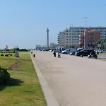 Sea & City