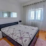 Apartamentos 7 Saias