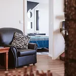 The Waves Studios