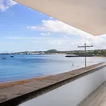 Facing Bay Hostel