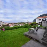 Monchique Islet View House T2