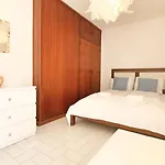 E&M Garden View Beach House VII