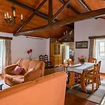 Welcomebuddy - Rustic House