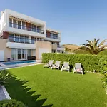 Coolhouses Algarve Luz, Ocean Front 4 Bed House W/ Pool, Casa Da Pipa