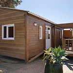 Cabana Gardenhouse