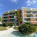 El Oasis Playa