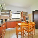 Villa Ushuaia By Algarve Vacation