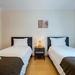 Baleal Poolside Apartment Peniche