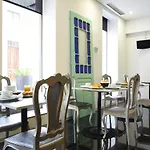 Lazza Hotel