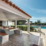 Villa Cadre