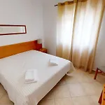 Praia Da Lota Resort - Beachfront Apartments