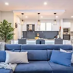 Canico Penthouse By Madeira Sun Travel