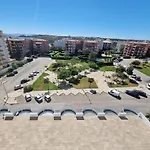 Apartamento Junto A Praia Com Piscina.