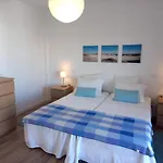 white pearl apartment central confy spacious