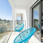 A Gaivota - Walking Distance To Monte Clerigo And Amoreira Beaches