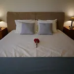 Amazing Lodge By The Ocean - Fully Equipped!