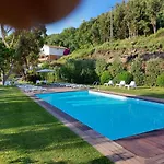 Casa De Crespins Casa De Campo Lda