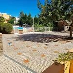 Marinho - 2 Bedroom 2 Bathroom Ground Floor Apartment With Communal Pool And Gardens