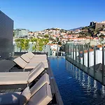 The Vine Hotel