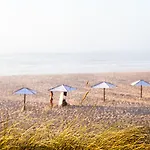 The Beachfront - Praia D\'El Rey Golf & Beach Resort