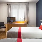 Holiday Inn Express Lisbon-Oeiras, An Ihg Hotel