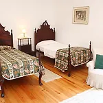 Casa De Vilarinho De S. Romão