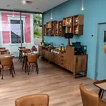 1905 Zino\'S Palace
