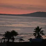Rock\'S Beach Spot A