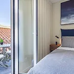 Porta 25 Guesthouse