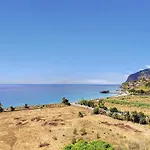 The Best Sea View Apartment By Lovelystay