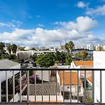 Dom Carlos - Apartamento Para 6 Com Ac E Vista Fabulosa Sobre O Rio Arade