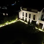 Nature & Sea - Casa Vinhateira East Duplex