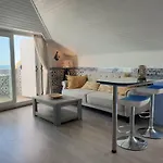 Blue House Sesimbra With Parking