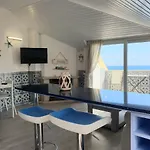 Blue House Sesimbra With Parking