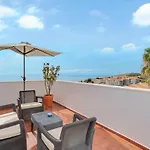 Cozy Penthouse By Holiday Rental Madeira