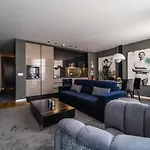 Lux Housing Seculo XXI