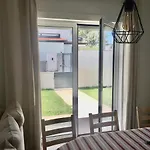 Torrezinha- Moradia Moderna Em Condominio Com Piscina
