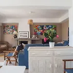 Lisbon Waves Surf Lodge