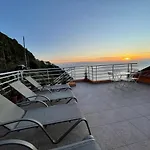 Sunset House