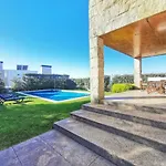 Hill & Beach House