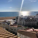 Beachfront 2 Bedroom Apartment
