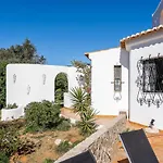 Casa Carob
