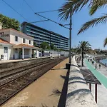 Monte Estoril Train Station - Seaside Apartment