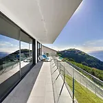 Francelho 1 Apartment By Lovelystay