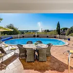 Casa Carob
