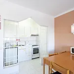 Sunholidays Apartment By Umbral
