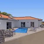 Villa Calhetascape By Villa Plus