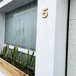 Lc-House