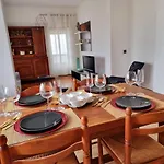 Modern & Cosy Apartment In Fundao Centre