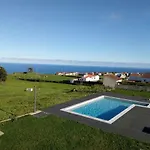 Casas do Forneiro A Casa Casa para casal com piscina e vista magnífica